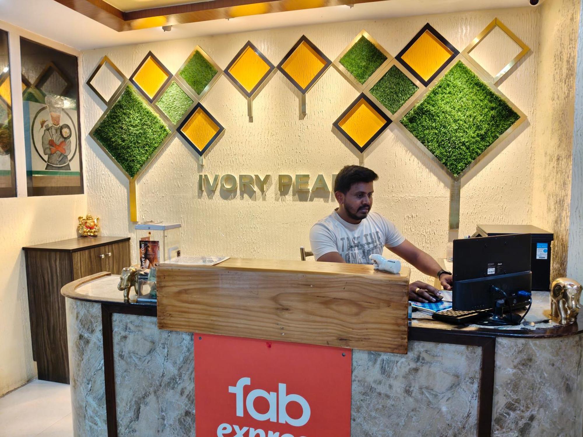 Ivory Pearl Hotel Bangalore Ngoại thất bức ảnh